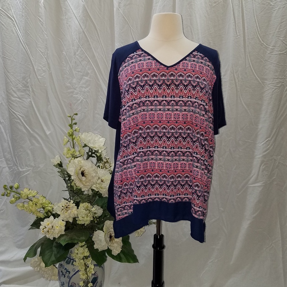 Cute V Neck Tunic with Sheer hem Sharkbite cut